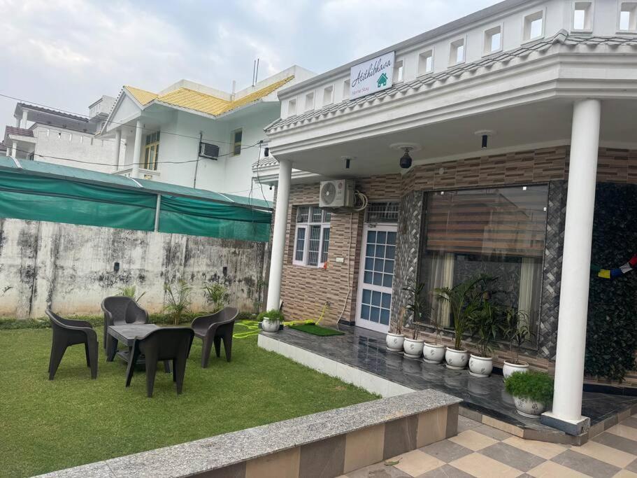Atithibhava Villa *